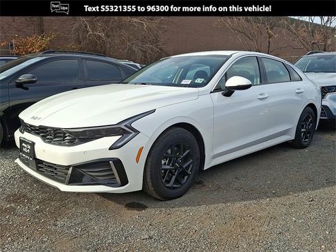 Certified 2025 Kia K5 LXS image 1