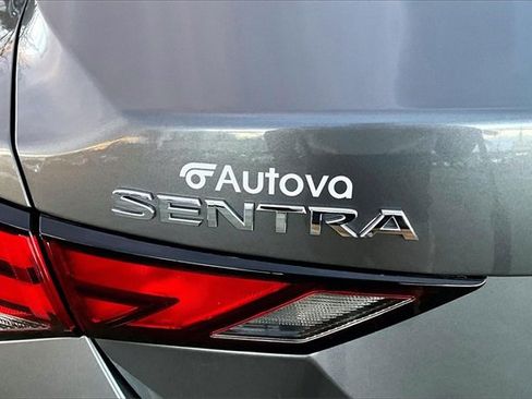 Used 2025 Nissan Sentra SV image 32