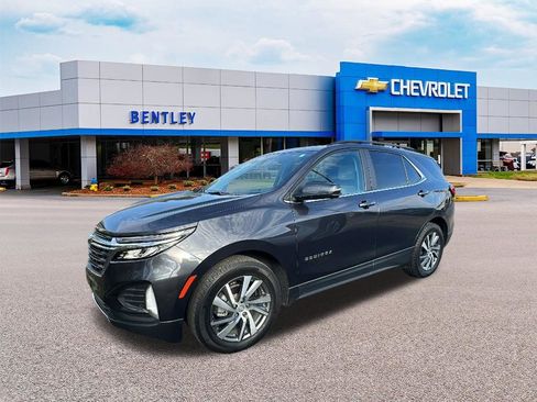 Used 2022 Chevrolet Equinox LT image 1
