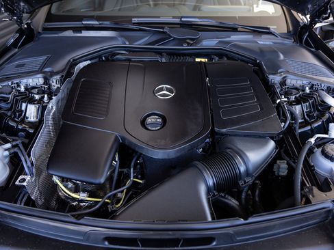 Used 2025 Mercedes-Benz CLE 300 4MATIC Cabriolet image 31