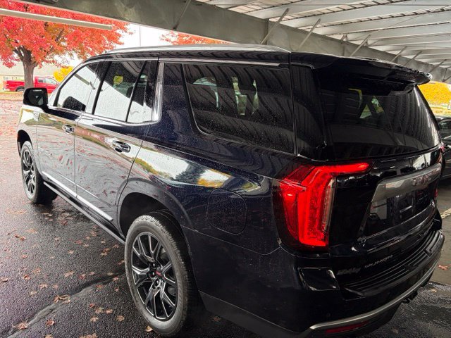 Used 2023 GMC Yukon Denali w/ LPO, Floor Liner Package AWD/4WD image 7