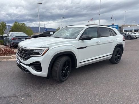 New 2026 Volkswagen Atlas Cross Sport SEL R-Line AWD/4WD image 3