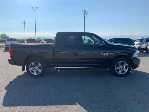 Used 2019 RAM 1500 Classic SLT w/ SLT Plus D←cor Group AWD/4WD image 12