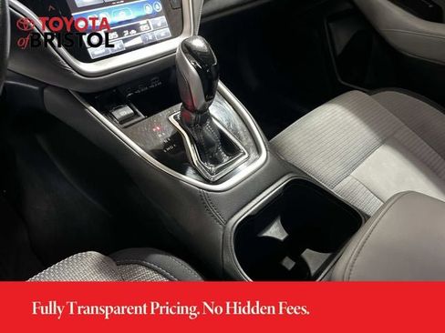 Used 2024 Subaru Outback Premium AWD/4WD image 31