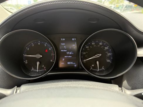 Used 2021 Toyota C-HR LE image 14