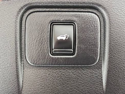 Used 2018 Nissan Murano Platinum image 19