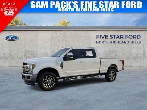 Used 2019 Ford F250 Lariat w/ Lariat Value Package image 4