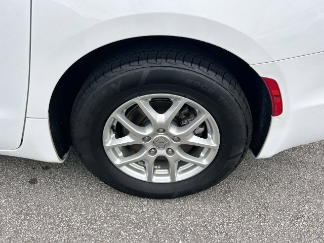 Used 2022 Chrysler Pacifica Touring-L FWD image 11