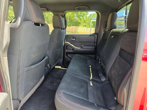Used 2022 Nissan Frontier Pro-X RWD image 14
