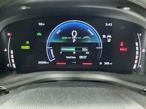 Used 2025 Toyota Camry LE FWD image 2