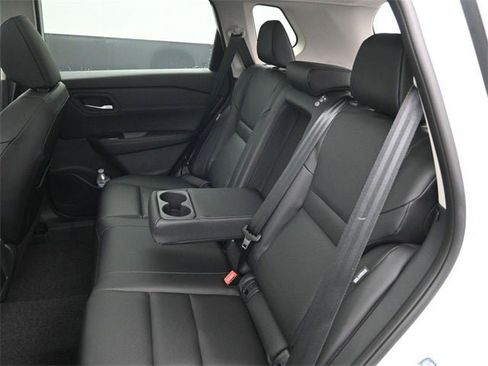 New 2026 Nissan Rogue SV image 31