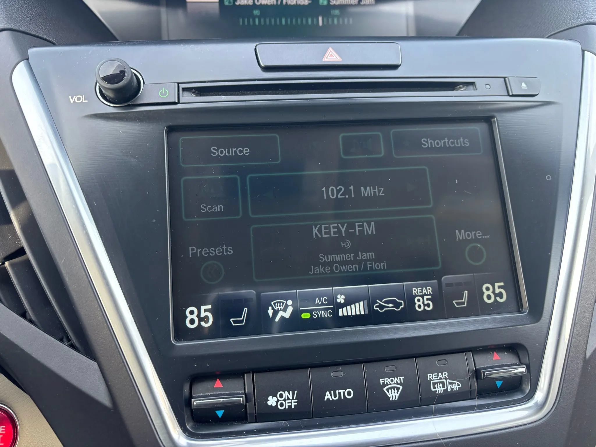 Used 2017 Acura MDX w/ Technology Package AWD/4WD image 18