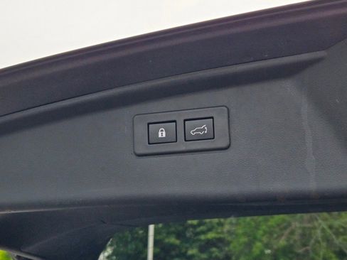 Used 2023 Subaru Outback Limited w/ Tech Package 2 image 14