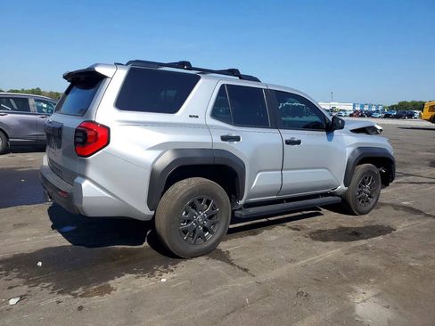 Used 2025 Toyota 4Runner SR5 AWD/4WD image 3
