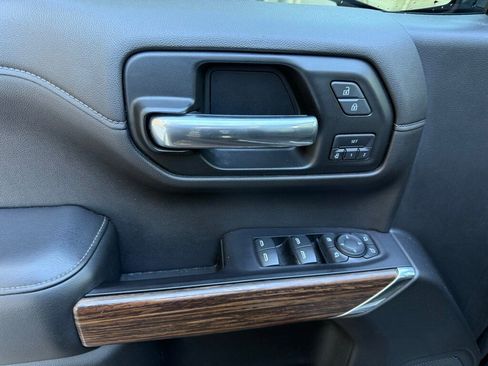 Used 2019 Chevrolet Silverado 1500 High Country w/ Technology Package image 26