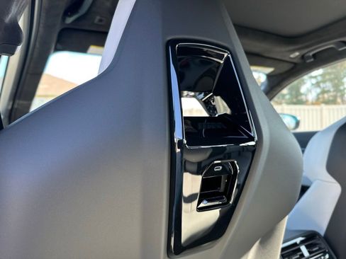 New 2026 BMW M5 Base w/ Executive Package image 27