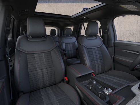 New 2026 Ford Explorer ST-Line w/ ST-Line Street Pack AWD/4WD image 12
