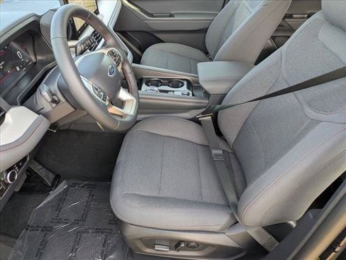 New 2026 Ford Explorer Active AWD/4WD image 4