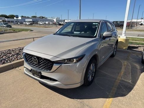 Used 2024 MAZDA CX-5 AWD 2.5 S w/ Select Package image 3