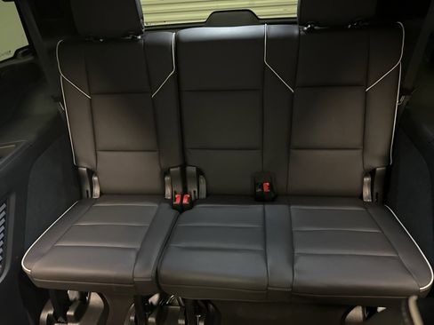 Used 2021 Cadillac Escalade Sport w/ LPO, Illumination Package image 14