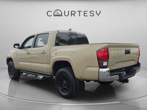Used 2019 Toyota Tacoma SR5 image 2