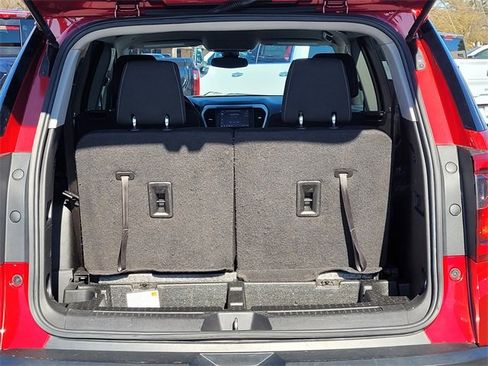 Used 2022 GMC Acadia SLE w/ Elevation Edition image 9