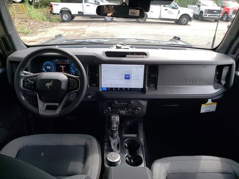 New 2025 Ford Bronco Big Bend image 13