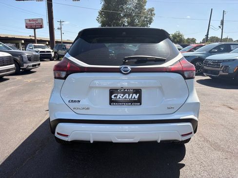 Used 2021 Nissan Kicks SR w/ SR Premium Package FWD image 6