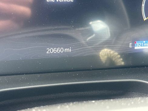 Used 2024 Jeep Grand Cherokee Altitude RWD image 18