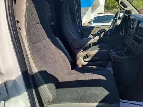 Used 2023 GMC Savana 2500 w/ Driver Convenience Package image 22