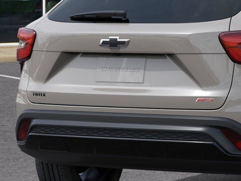 New 2026 Chevrolet Trax RS w/ Driver Confidence Package FWD image 14