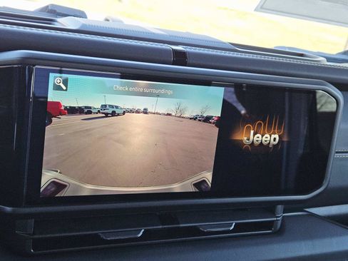 New 2026 Jeep Gladiator Sport AWD/4WD image 27