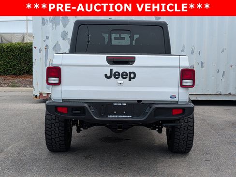 Used 2022 Jeep Gladiator Sport AWD/4WD image 5