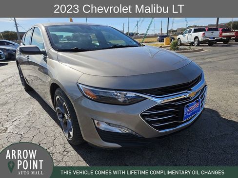 Used 2023 Chevrolet Malibu LT image 2