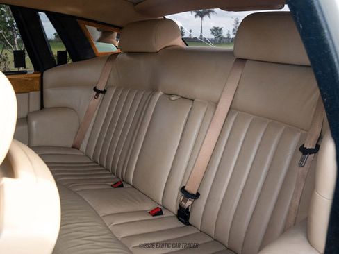 Used 2005 Rolls-Royce Phantom Sedan RWD image 23