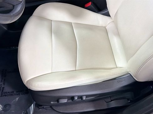 Used 2024 Cadillac XT6 Sport w/ Technology Package AWD/4WD image 21