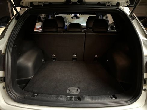 Used 2025 Jeep Compass Trailhawk w/ Trailer Tow Group image 30