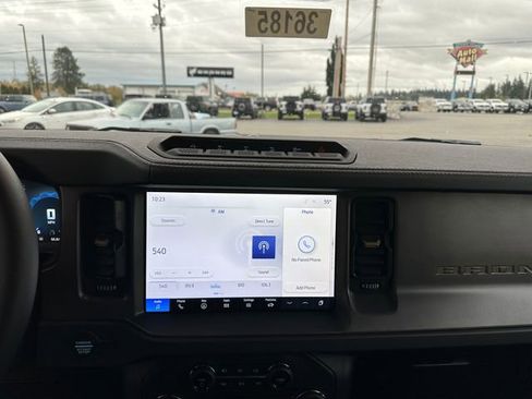 New 2025 Ford Bronco Badlands image 15