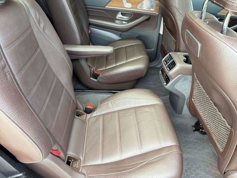 Used 2020 Mercedes-Benz GLS 580 4MATIC image 27
