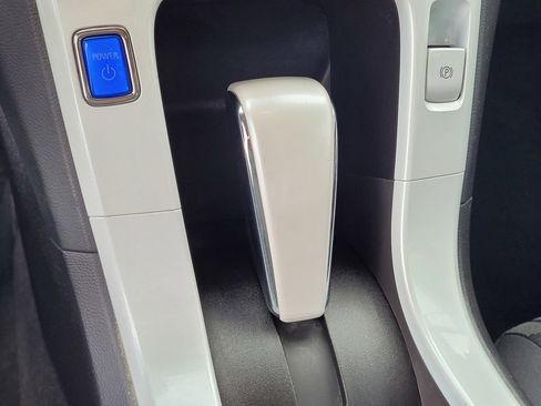 Used 2012 Chevrolet Volt image 21