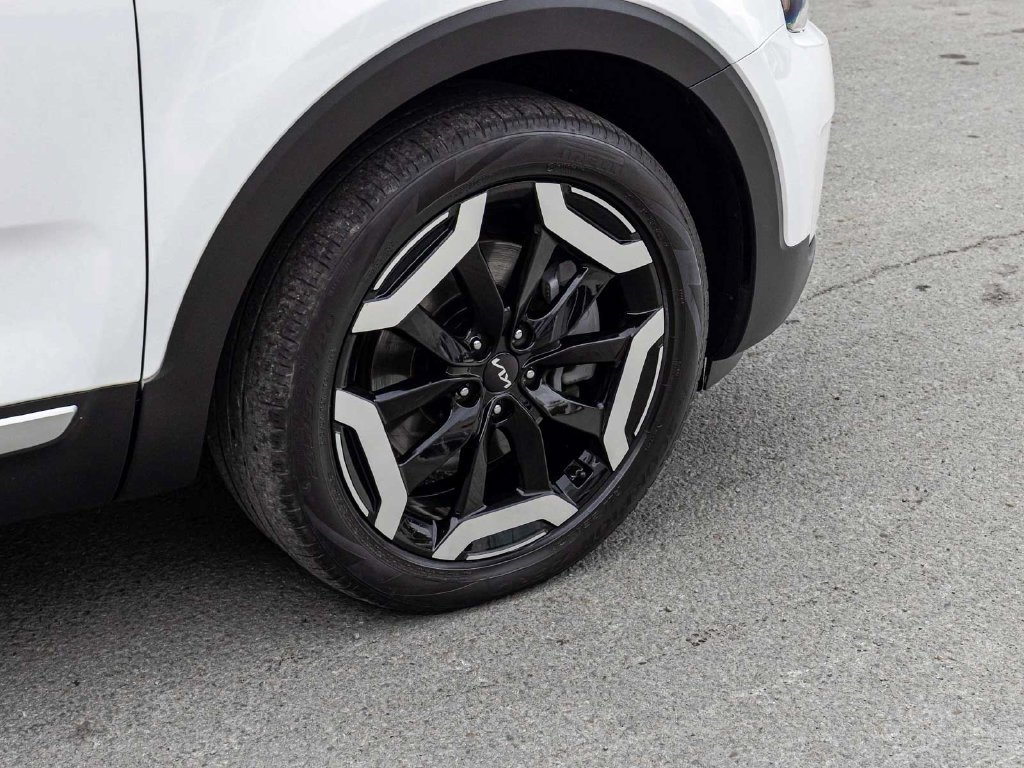 Used 2024 Kia Telluride S w/ S Sunroof Package AWD/4WD image 8