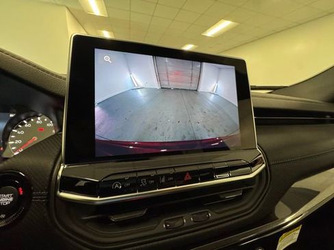 New 2026 Jeep Compass Latitude image 16