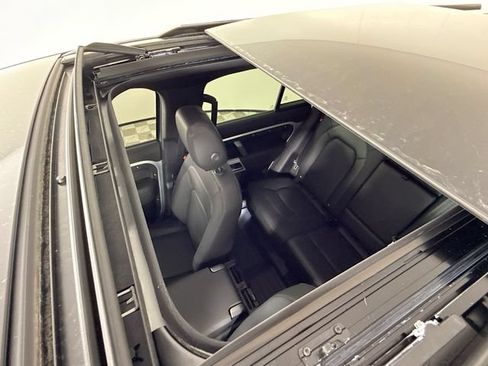 Used 2024 Land Rover Defender 110 X-Dynamic SE AWD/4WD image 14