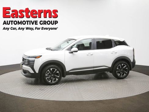 Used 2025 Nissan Kicks SV image 56