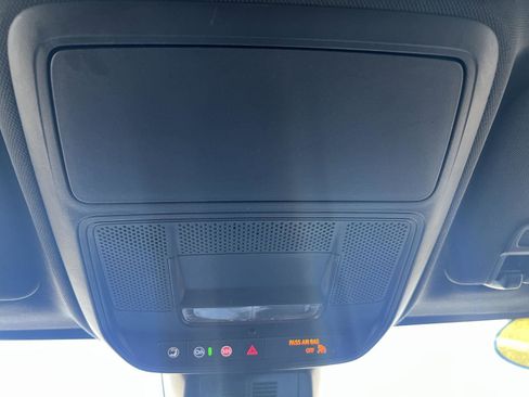 Used 2025 GMC Terrain Elevation image 27