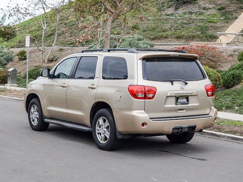 Used 2013 Toyota Sequoia SR5 image 4