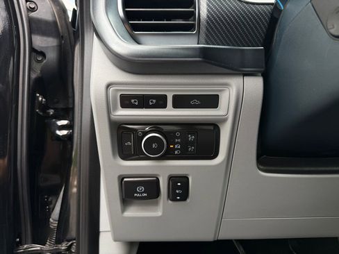 Used 2022 Ford F150 Limited AWD/4WD image 35