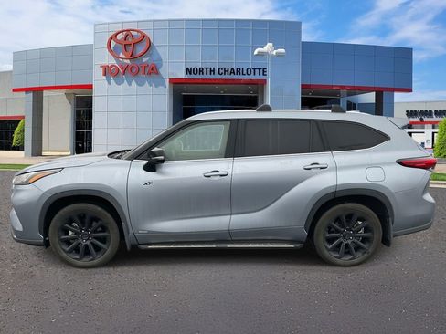 Used 2023 Toyota Highlander Platinum image 7
