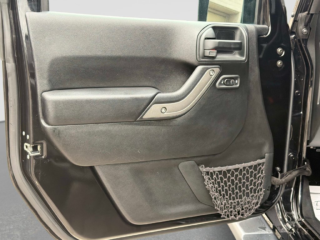 Used 2018 Jeep Wrangler Unlimited Sport S AWD/4WD image 18