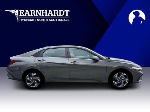 New 2026 Hyundai Elantra Limited image 9